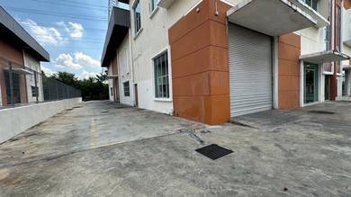 Semi-D Factory For RENT‼️ Tiong Nam Industrial Park – Kempas 2