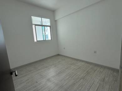 Luxurious Freehold Condo Tanjung Tokong 尊贵永久地契公寓，坐落丹绒道光