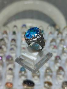 Cincin Swiss Blue topaz