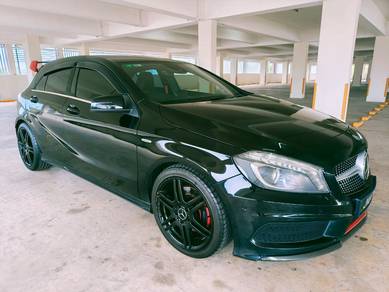 Mercedes Benz A250 SPORTS (CBU) 2.0 (A)