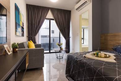 Big Balcony | Walk to MRT | Mid Floor BELOW MARKET PRICE | FREEHOLD