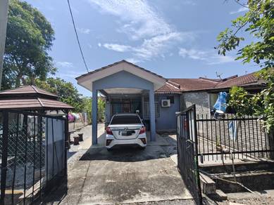 PD,Taman Politeknik,END LOT+FREEHOLD+10 FT LAND AT SIDE