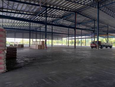 Bukit Jelutong U8 warehouse with office