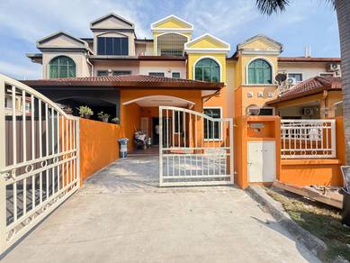 REFURBISH & CAT BARU! 2.5 Storey House, Kota Warisan , Sepang Selangor