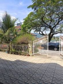 Bungalow Kampung Malayu Batu 16 Rawang