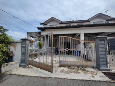 Teres Double storey cornerlot untuk disewakan