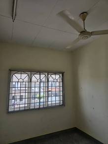 2-storey-Terraced-House-for-rent-USJ-Selangor