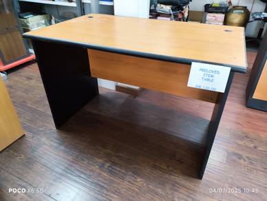 Meja Ofis / Belajar Berat