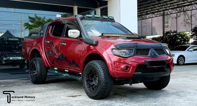 Mitsubishi TRITON 2.5 (A) 4X4 Full Accss