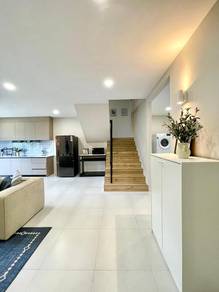 Fully Nicely Furnished Rooms at Rickett Estate Townhouse