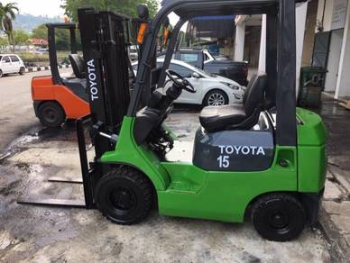 Supply 1.5 Ton Toyota Petrol Forklift