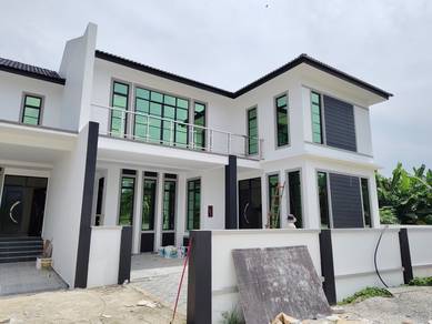 Rumah Semi-D 2 Tingkat Belakang Hotel Rayyan Sofea Pengkalan Chepa