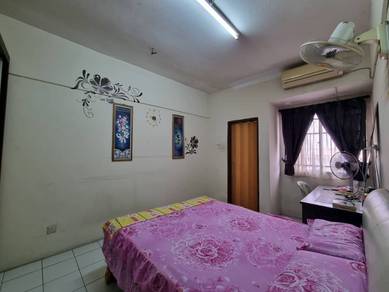 Vista bayu apartment, 950sf, partial furnished, 950sf