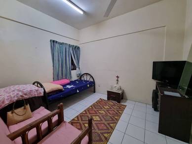 Vista bayu apartment, 950sf, partial furnished, 950sf