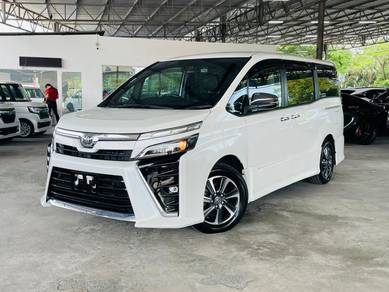 Toyota VOXY 2.0 ZS KIRAMEKI 2PD 7STR 45K KM