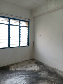 2 bedrooms Flat @ Jalan Camar, TAMAN PERLING (High Floor, Unfurnished)