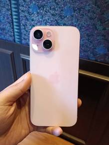 iPhone 15 Pink