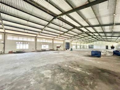 Tampoi Detached Factory with Huge Extra Land For Sale