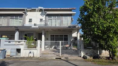Semi-Detached-House-for-sale-Bandar-Saujana-Putra-Selangor