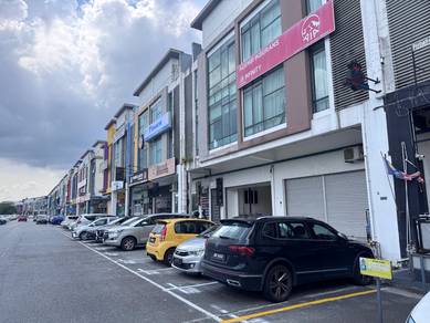 Setia Tropika Three Storey Shoplot 24x70 Freehold Good Condition