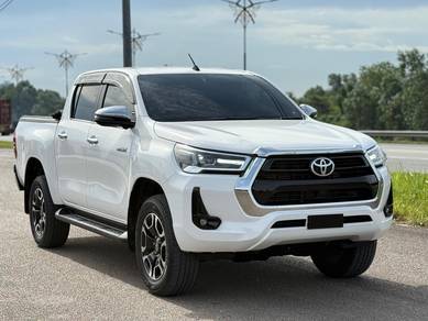 Toyota HILUX 2.4 V DOUBLE CAB 4X4 (A)*TIPTOP*
