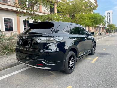 Toyota HARRIER 2.0 PREMIUM ADVANCE PACKAGE