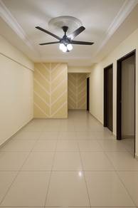 Corner Unit , saiz besar Flat Taman Melati Block A