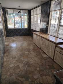 Good unit_SS Terrace Corner Reservoir Garden_2 entrance_Air Itam