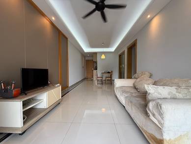 R&F Phase 1 2room Unit For Rent