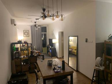Lakefront Homes 3 Bedroom 2 Bathroom Partially Furnished @ CYBERJAYA