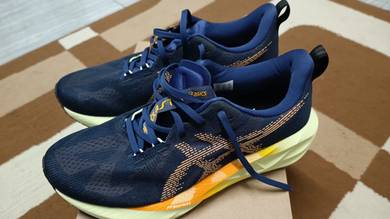 Asics Novablast 5 – Like New (Used Only 15km)