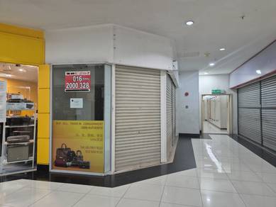 Shop lot at Amcorp Mall located in Petaling Jaya, Seksyen 52