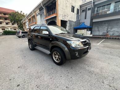 Toyota FORTUNER 2.7 V New Paint (A)