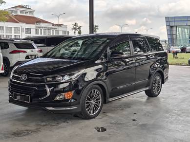 Toyota INNOVA X 2.0L (A) / FAMILY CAR