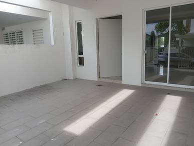 Double Storey Terrace Intermediate Ara Sendayan Adira for Sale
