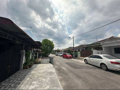 Full loan nice taman universiti single storey terrace skudai bestari