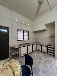 1 Storey Terrace Located Jelutong Bukit Dumbar