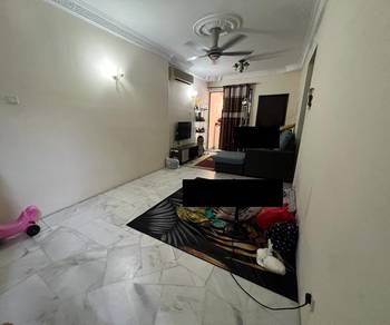 GROUND FLOOR RENOVATED UNIT Pangsapuri Daisy Subang Perdana Seksyen U3