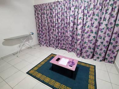 Bilik Sewa Perempuan Murah Nilai Residensi Lili near KLIA USIM INTI