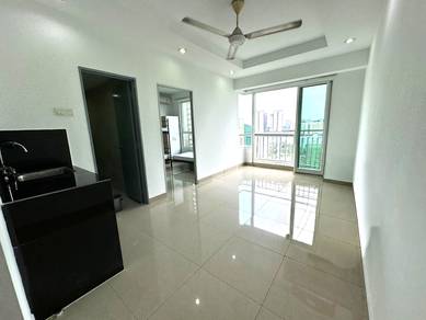 [Clean Unit] PARTIAL FURNISH 2B1B Menara U2 Seksyen 13 Shah Alam