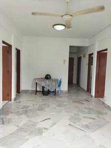Nuri Court