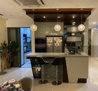 Reed end lot, fully renovation, view to offer, lakefields, sungai besi