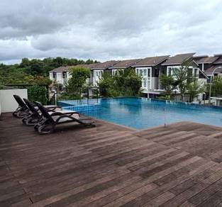 5 bedrooms partial furnished for sale at tiara south, semenyih