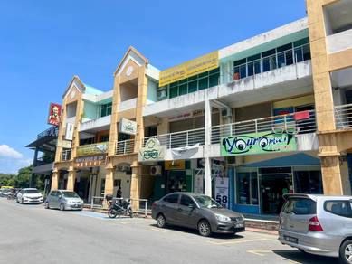 Plaza Grand Millennium | 3 Storey Shoplot