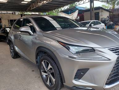 Lexus NX 300 2.0 PREMIUM (A)