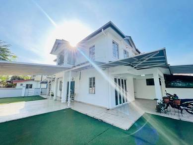 CORNER LOT Renovated Two Storey Terrace Taman Puchong Utama Puchong