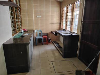 1 sty for rent taman jaya utama telok panglima garang