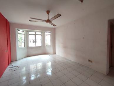 Prima Apartment Kota Warisan Sepang 738sqft 3 Bedrooms near Kip Mall
