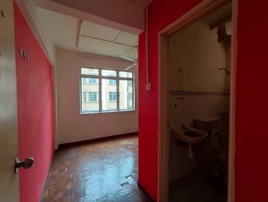 Prima Apartment Kota Warisan Sepang 738sqft 3 Bedrooms near Kip Mall