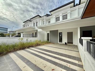 FACING OPEN 24x85 Double Storey Superlink Iora Alam Sari Bangi